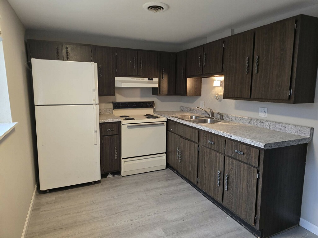 17 E. Rock Creek Manor